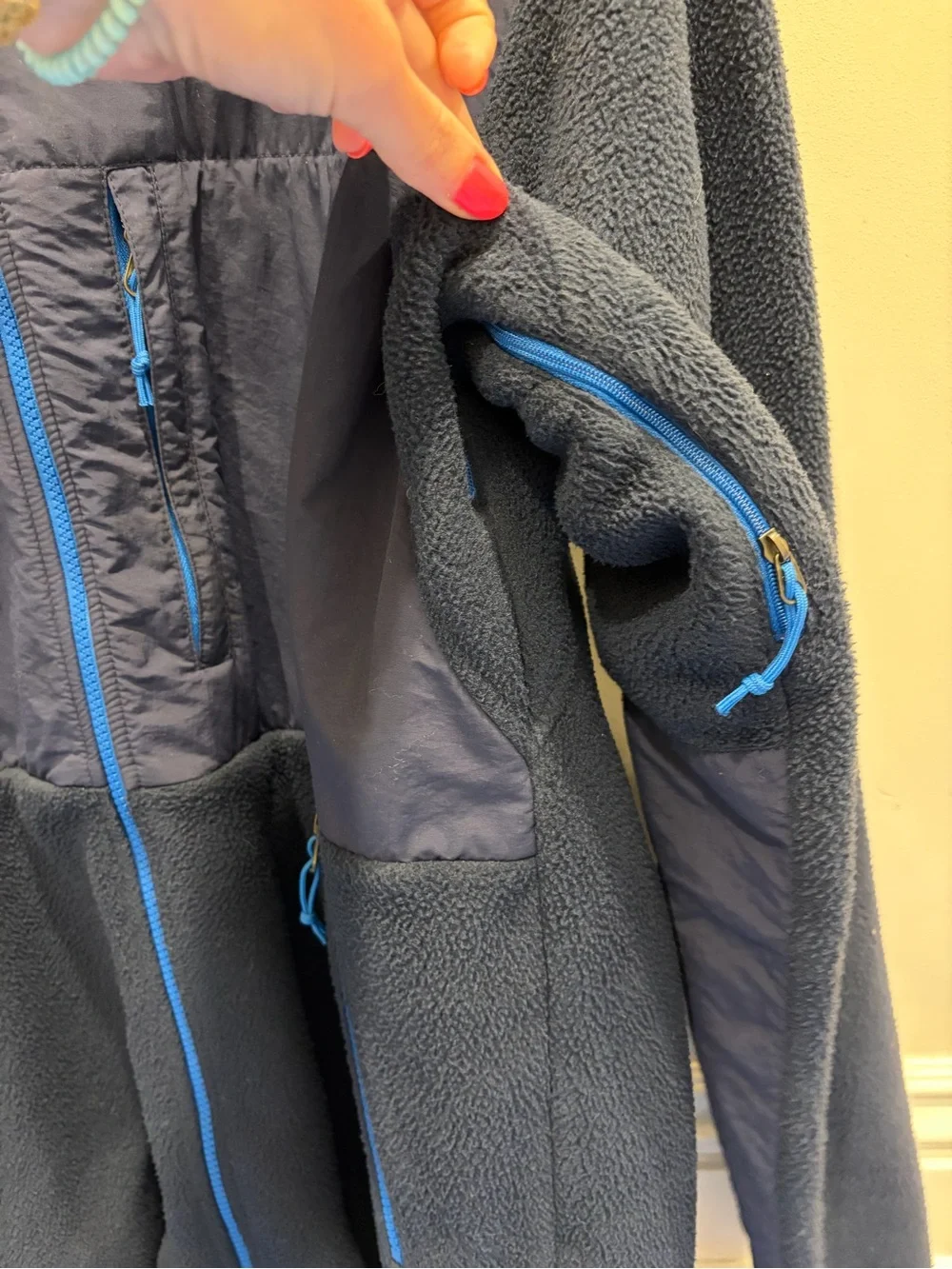 The North Face Men's Navy Fleece Hooded Jacket - Size L